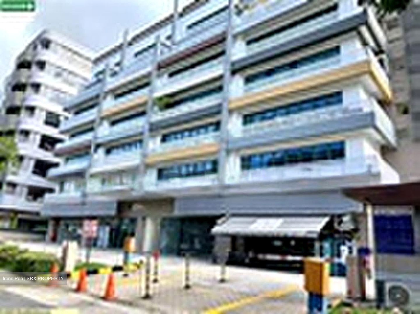 Redhill Forum (D3), Factory #602952411
